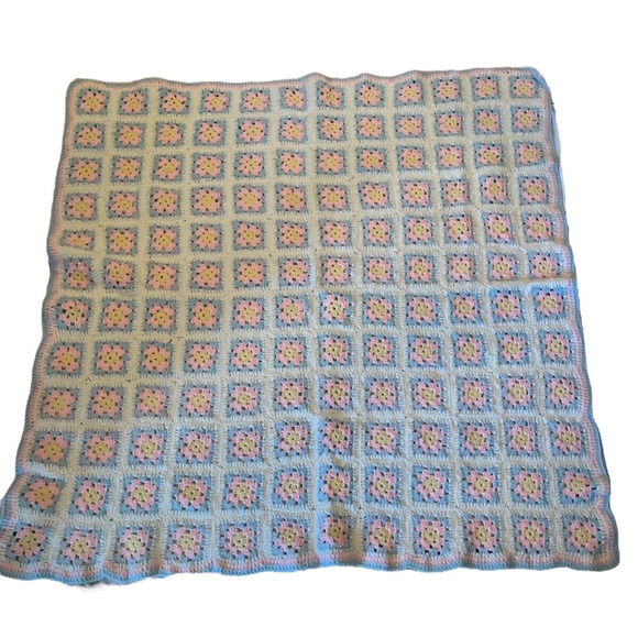 Handmade crochet pastel granny square patches baby blanket throw afghan 45 x 45" - Picture 1 of 4